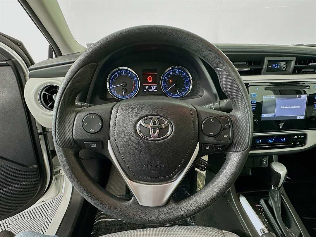 2019 Toyota Corolla LE - Image 11