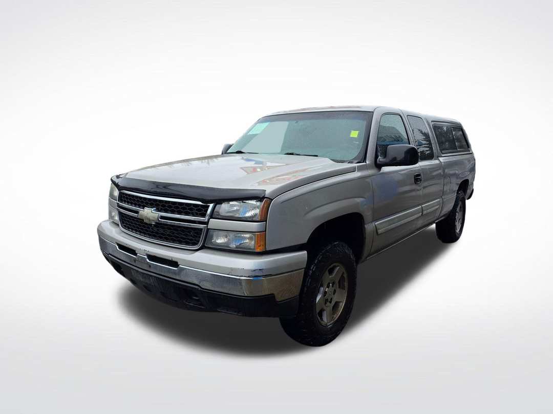 2006 Chevrolet Silverado 1500 LT - Image 2