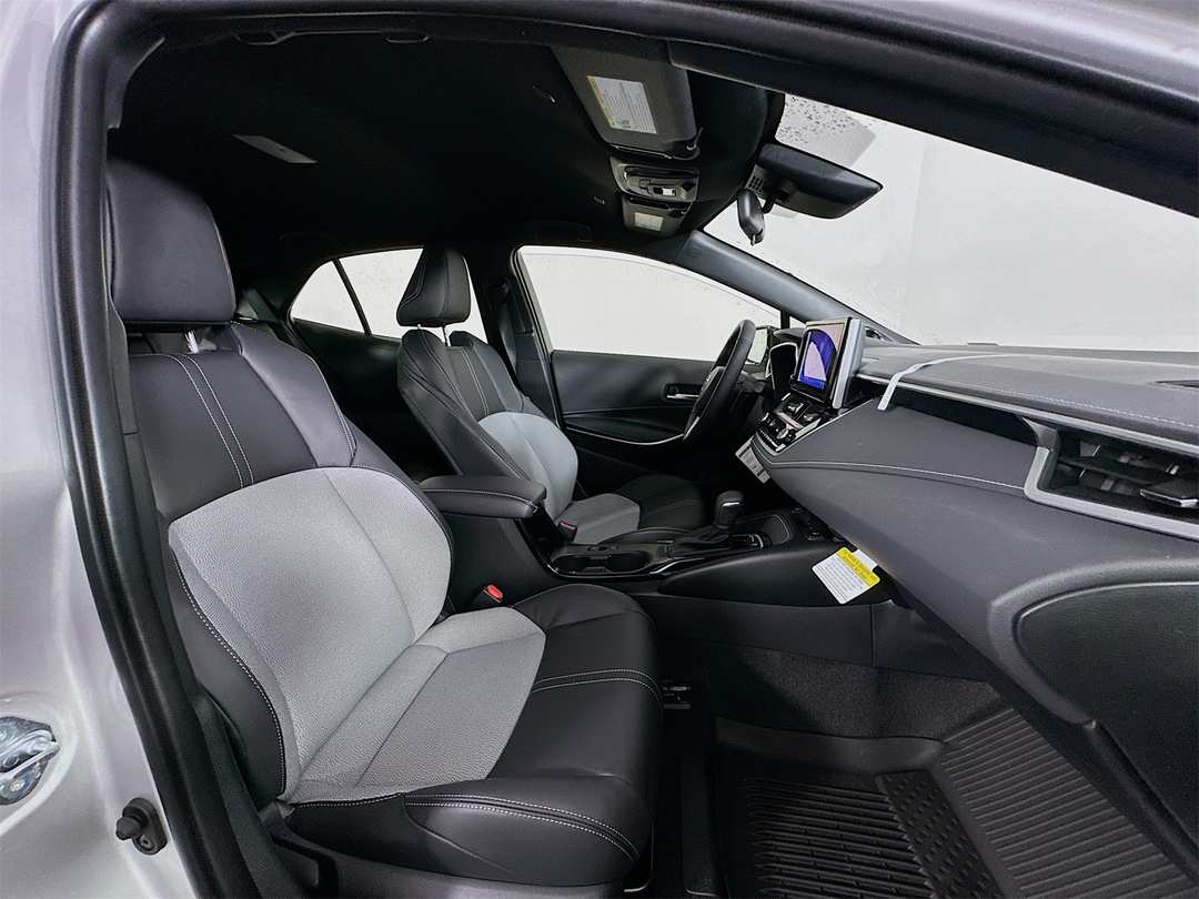 2026 Toyota Corolla XSE - Image 28