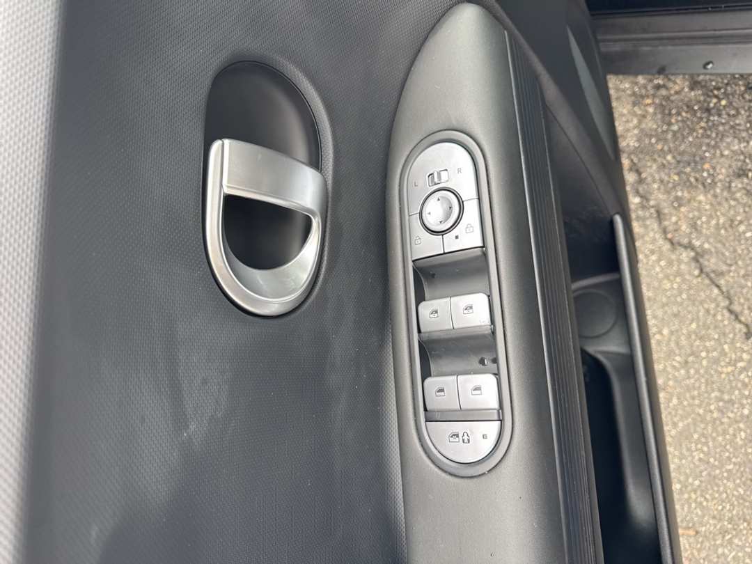 2024 Hyundai Ioniq 5 SEL - Image 14