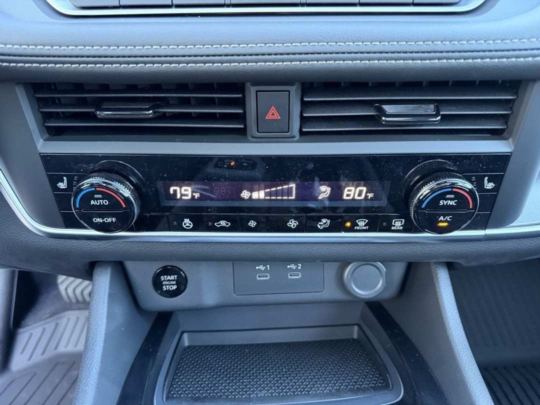 2026 Nissan Rogue Dark Armor - Image 22