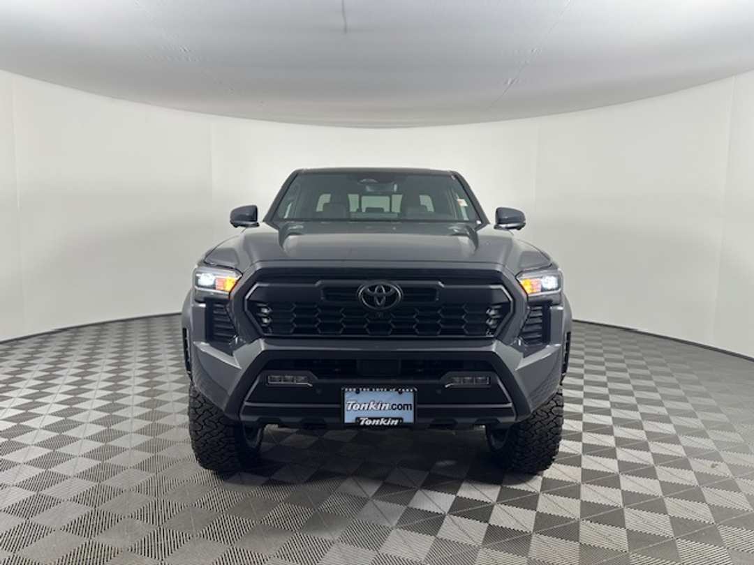 Toyota Tacoma - Image 2