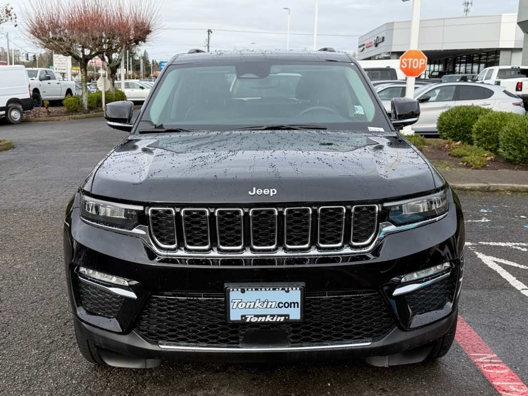 2023 Jeep Grand Cherokee Limited - Image 3