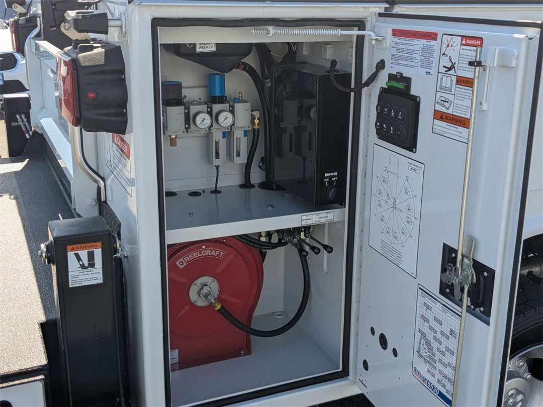 2024 Ram 5500Hd Tradesman - Image 13