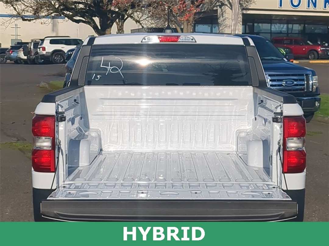 2025 Ford Maverick XL - Image 22