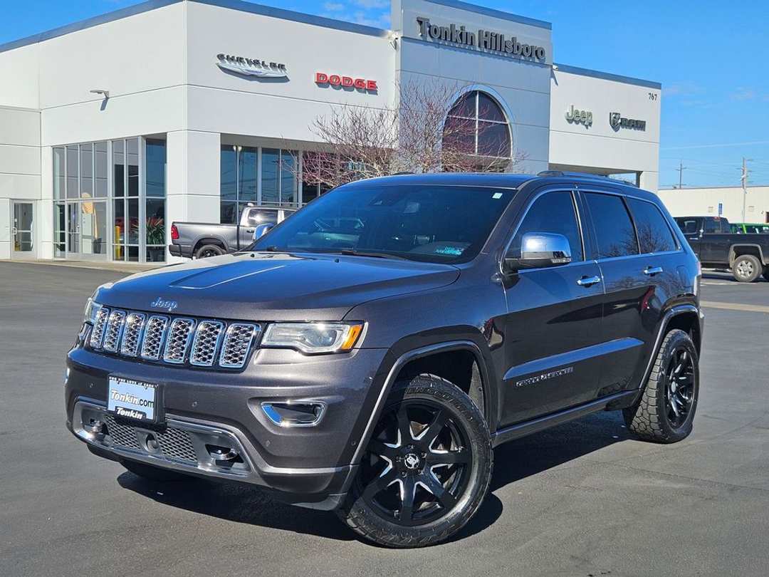 2020 Jeep Grand Cherokee Overland - Image 2