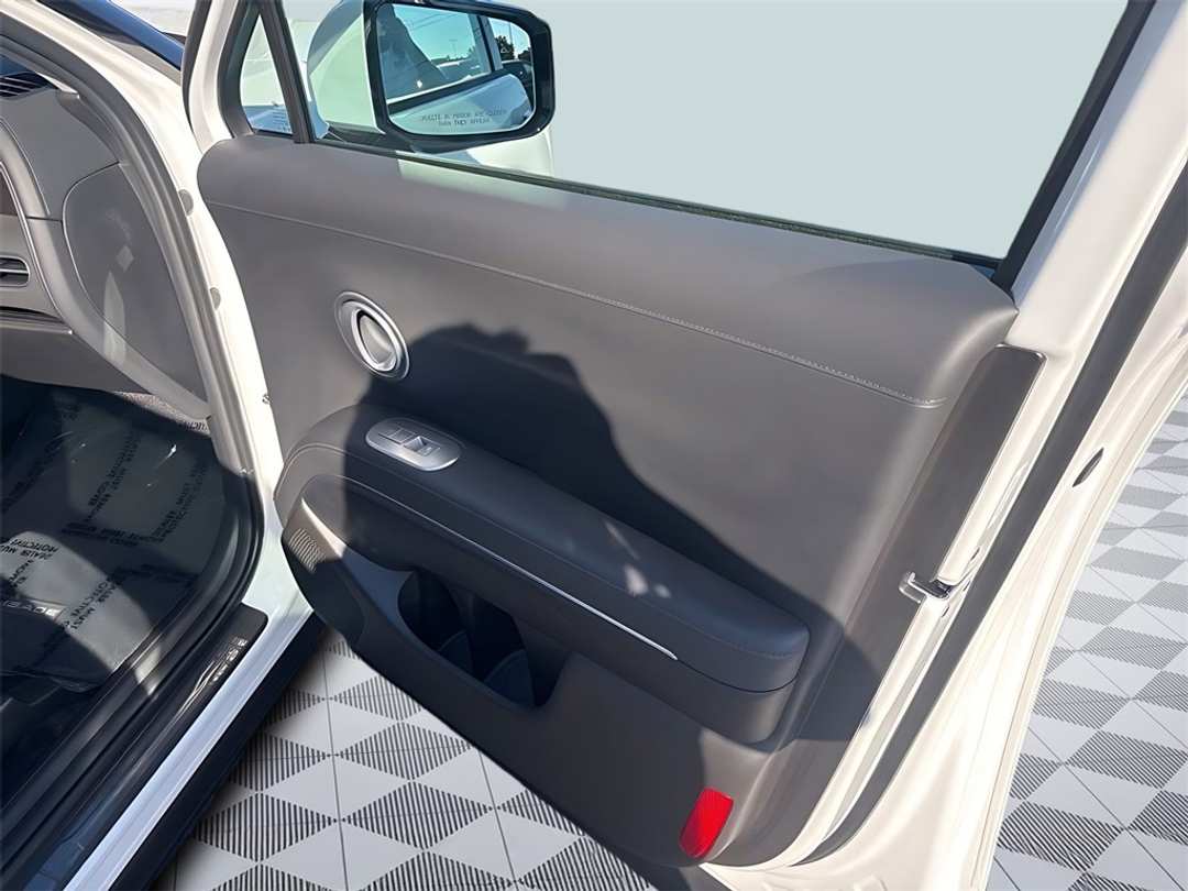 2026 Hyundai Palisade Limited - Image 15