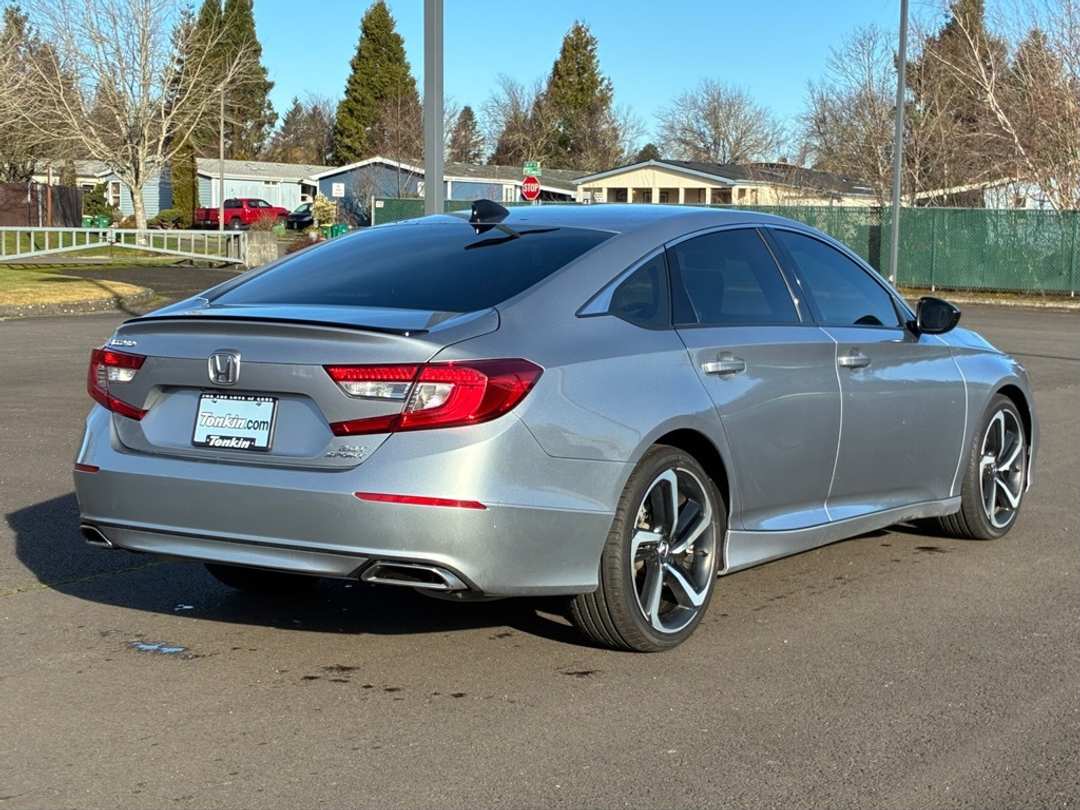 2022 Honda Accord Sport 2.0T - Image 7