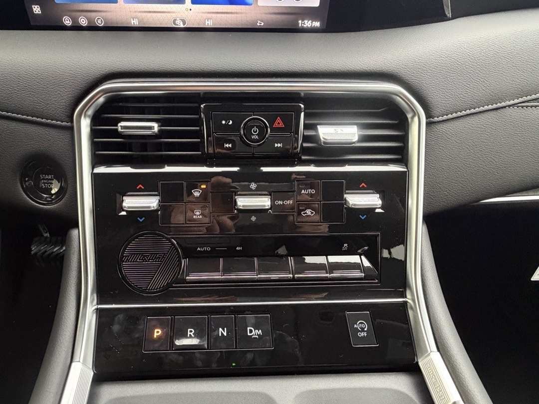 2026 Nissan Armada SV - Image 22