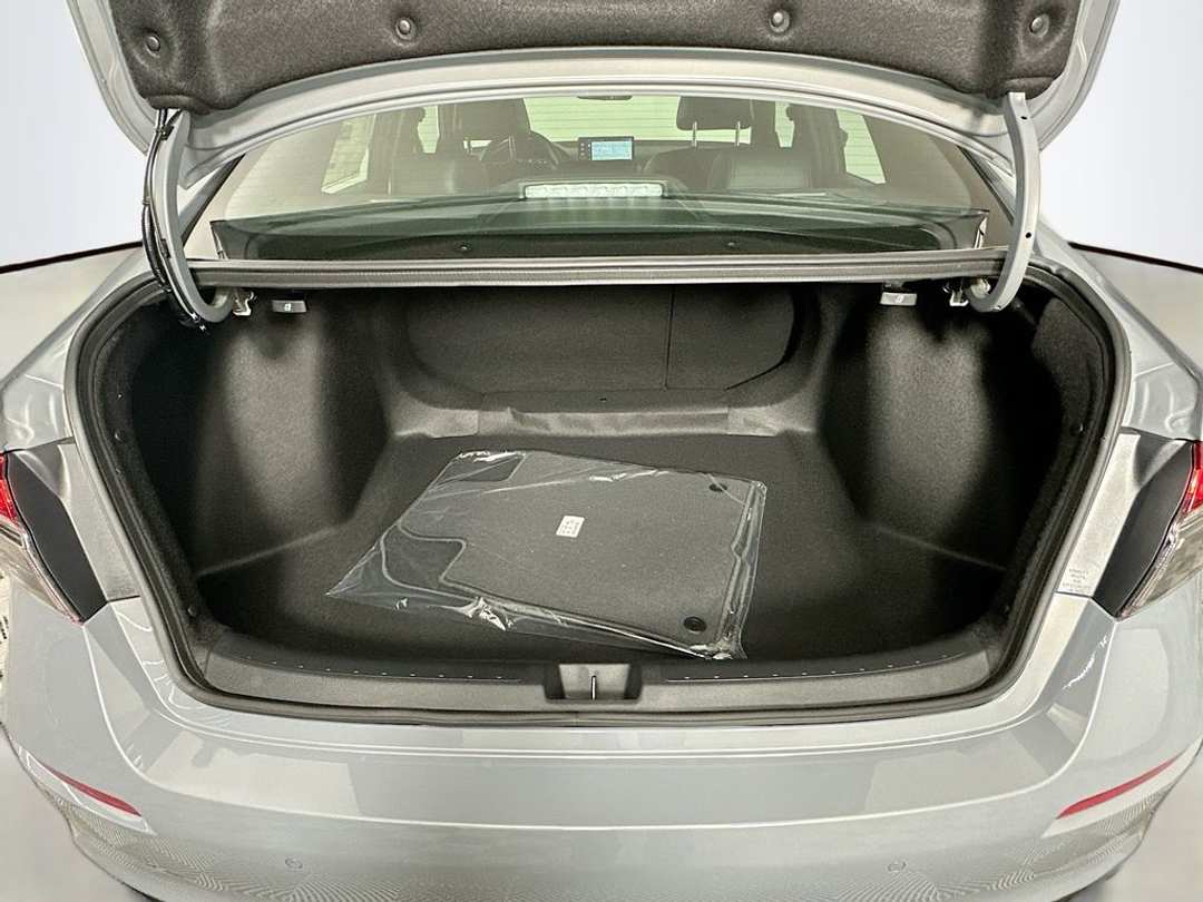 2026 Honda Civic Sport Touring - Image 27