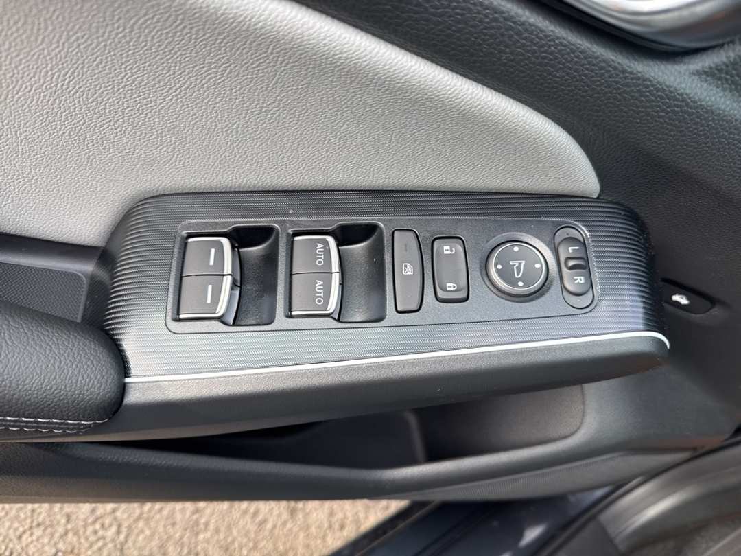 2026 Honda Civic Sport Touring - Image 31