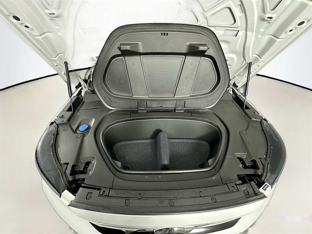 2023 Volvo C40 Recharge Pure Twin Plus - Image 33