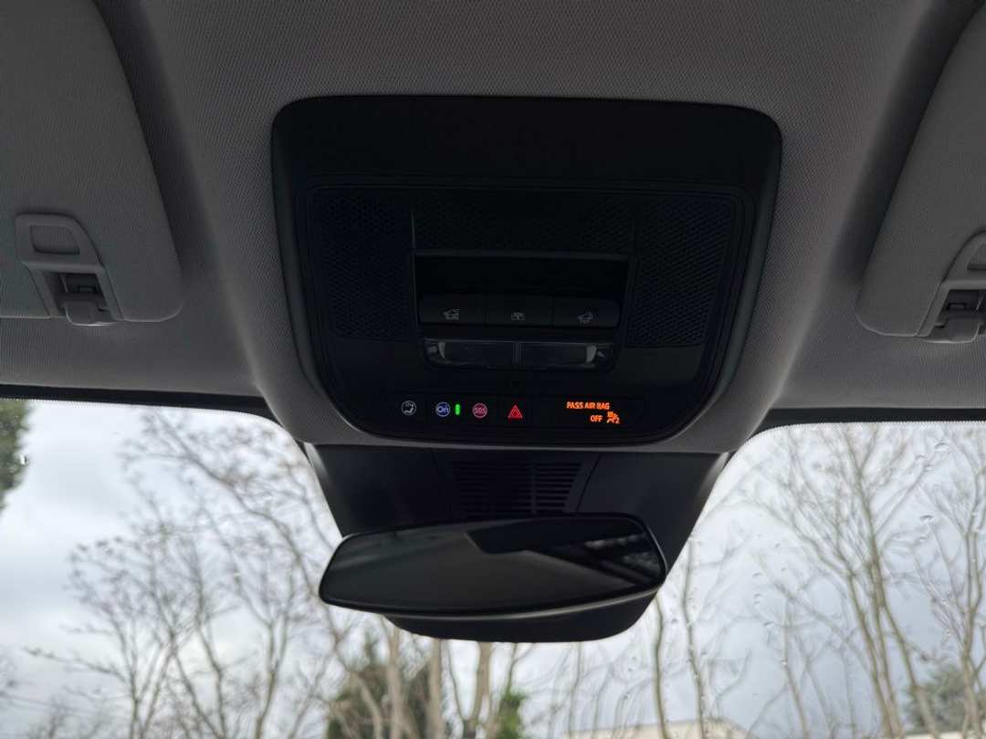 2025 Honda Prologue Touring - Image 31