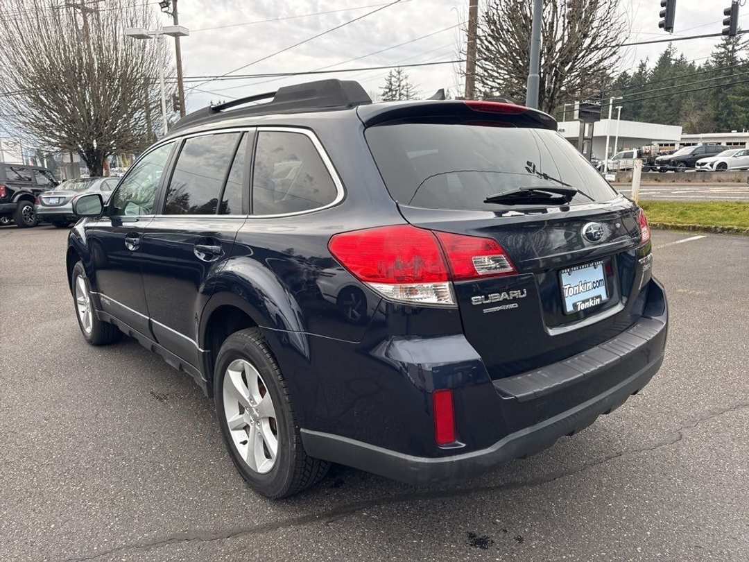 2014 Subaru Outback 3.6R - Image 3