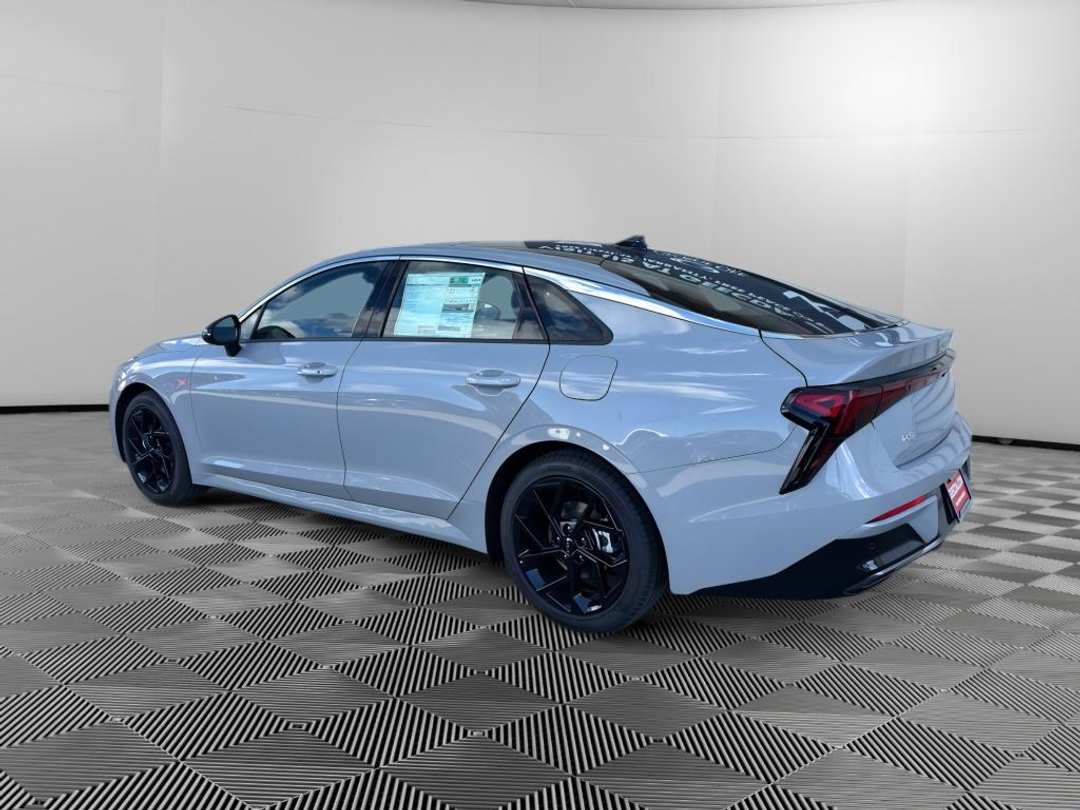 2026 Kia K5 GTLine - Image 3
