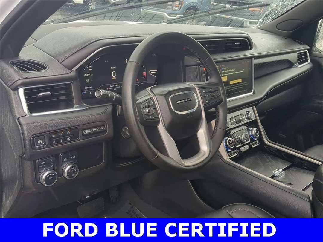 2024 GMC Yukon Denali - Image 12