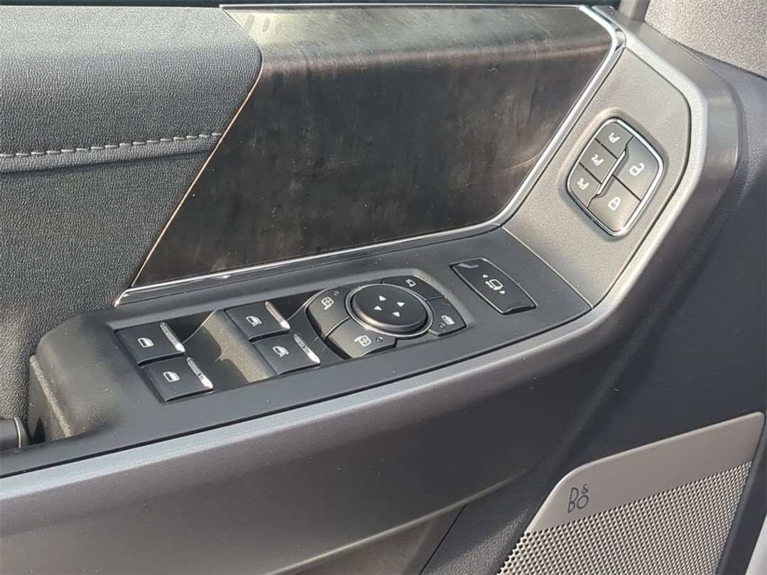 2026 Ford F-350Sd Lariat - Image 10