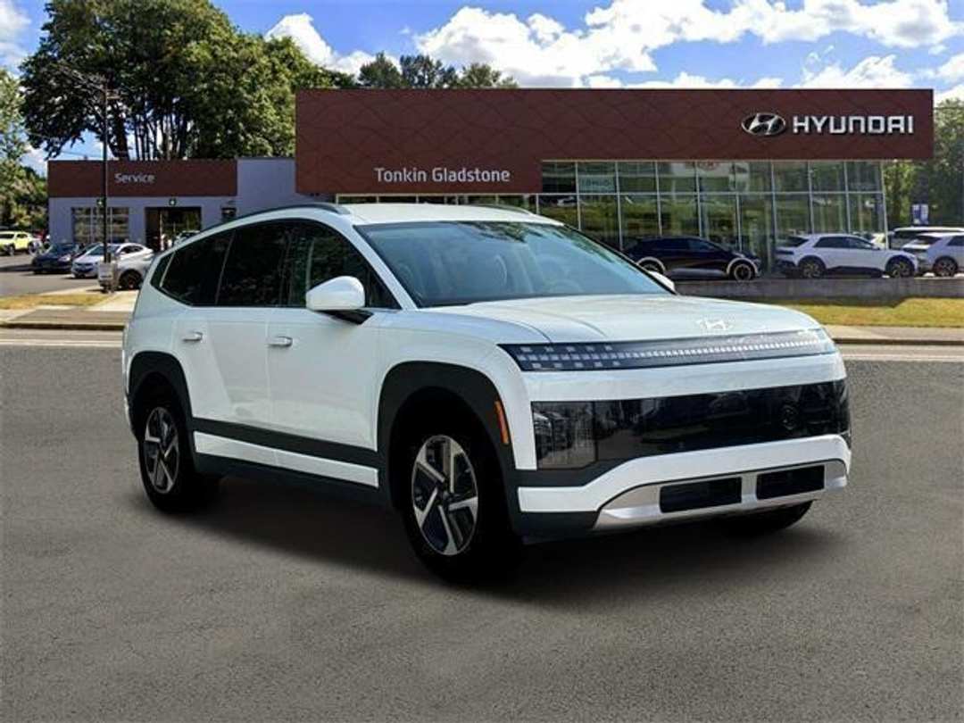 2026 Hyundai Ioniq 9 SE - Image 11