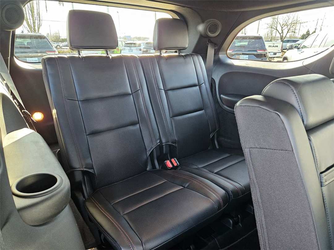 2026 Dodge Durango GT Plus HEMI V8 - Image 36