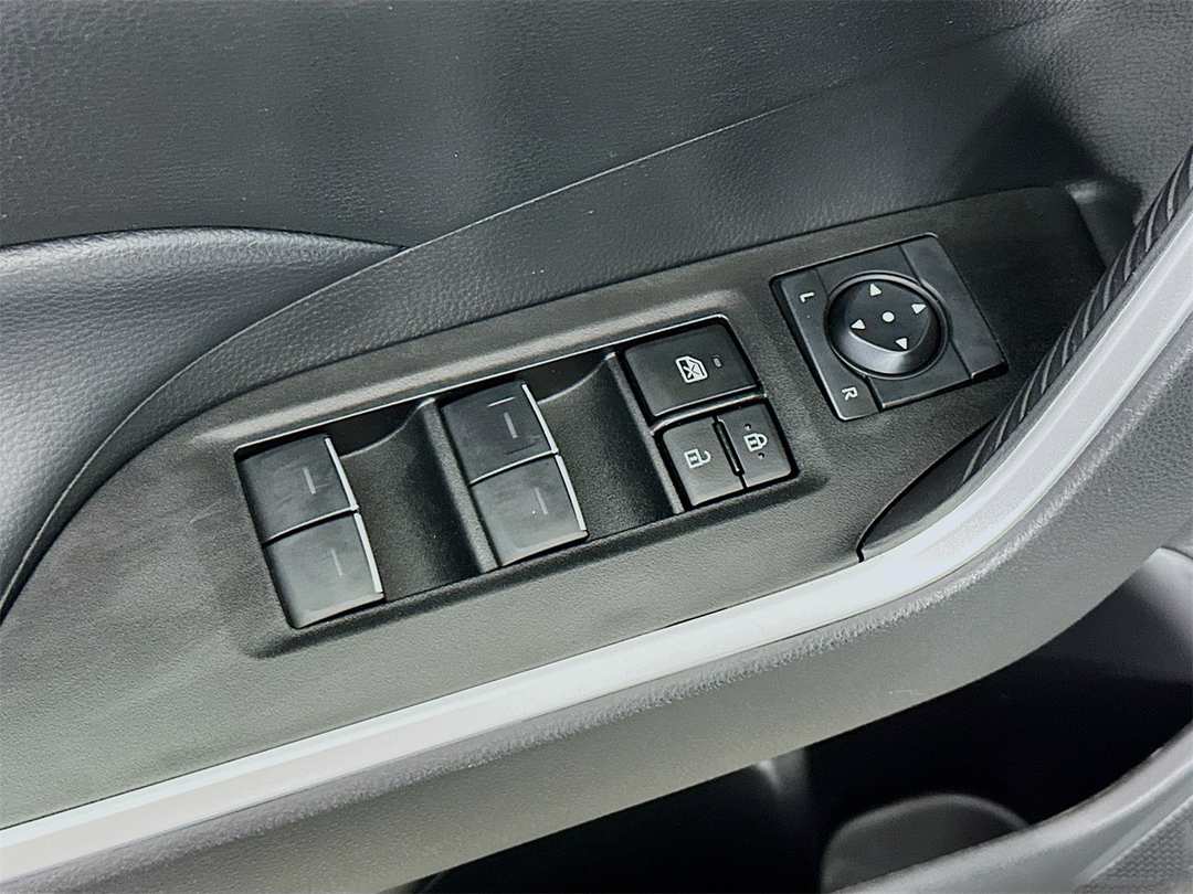 2024 Toyota Rav4 XLE - Image 18