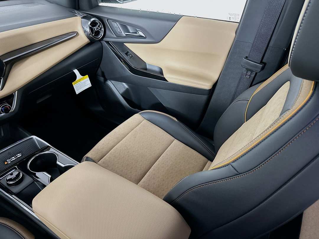 2026 Chevrolet Equinox ACTIV - Image 23