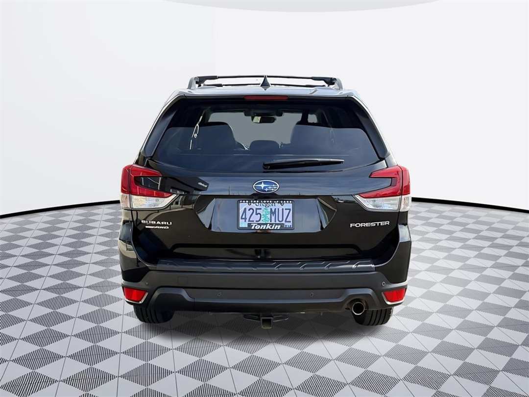 2021 Subaru Forester Limited - Image 6