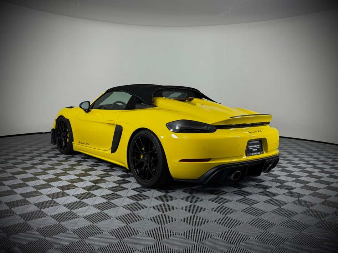 2024 Porsche 718 Spyder RS - Image 3