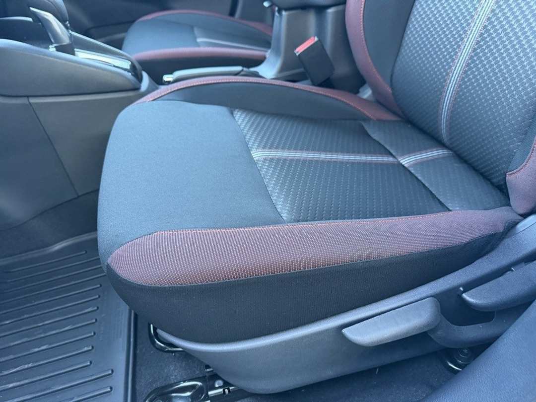 2025 Nissan Versa 1.6 SR - Image 13