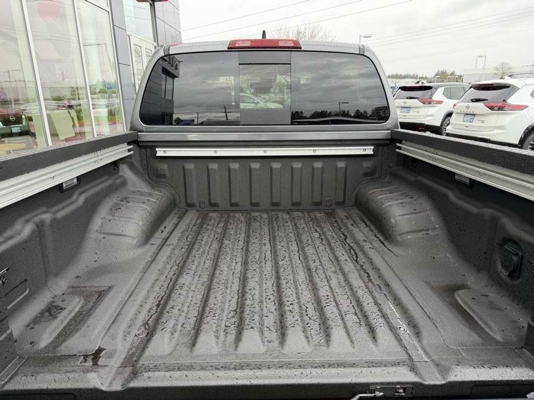 2026 Nissan Frontier SV - Image 11