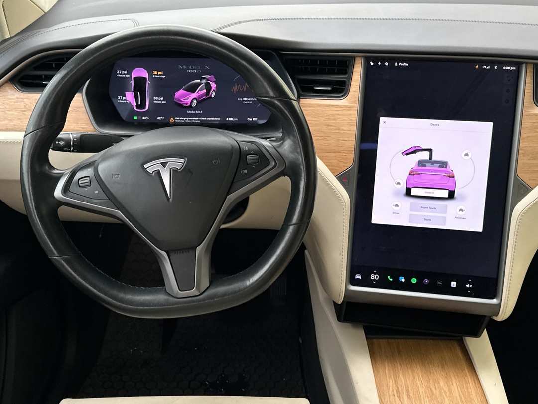 2018 Tesla Model X 100D - Image 13