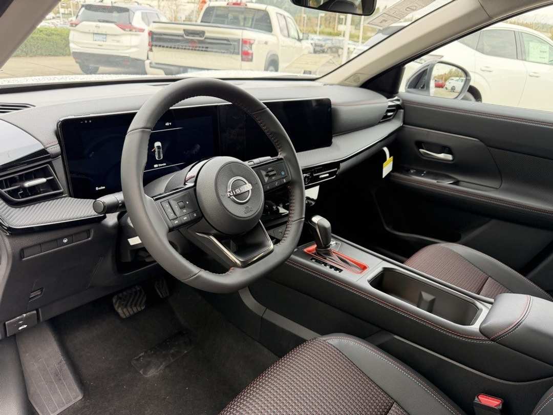 2026 Nissan Kicks SR - Image 14