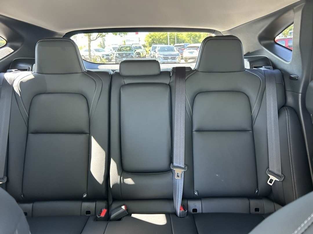 2025 Nissan Murano SV - Image 19