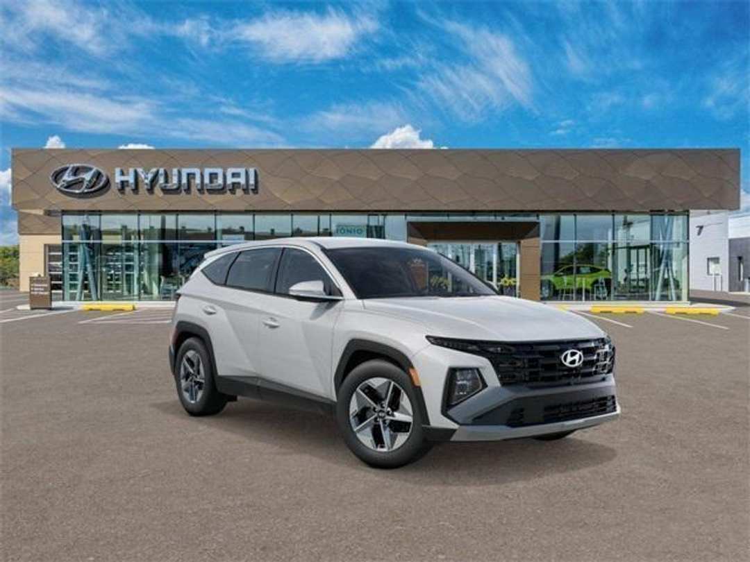 2026 Hyundai Tucson SEL - Image 2