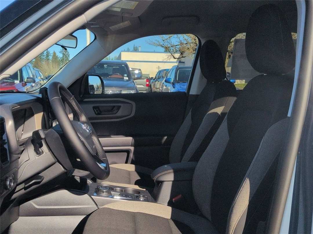 2025 Ford Bronco Sport Big Bend - Image 12