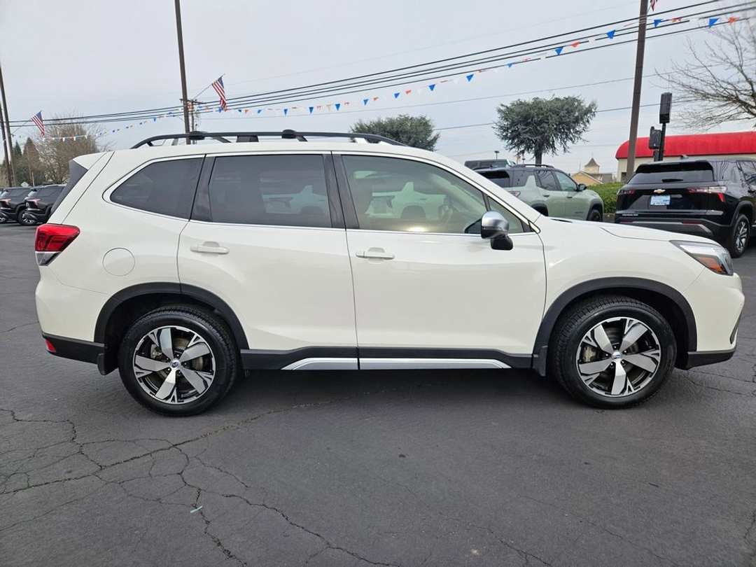 2021 Subaru Forester Touring - Image 7