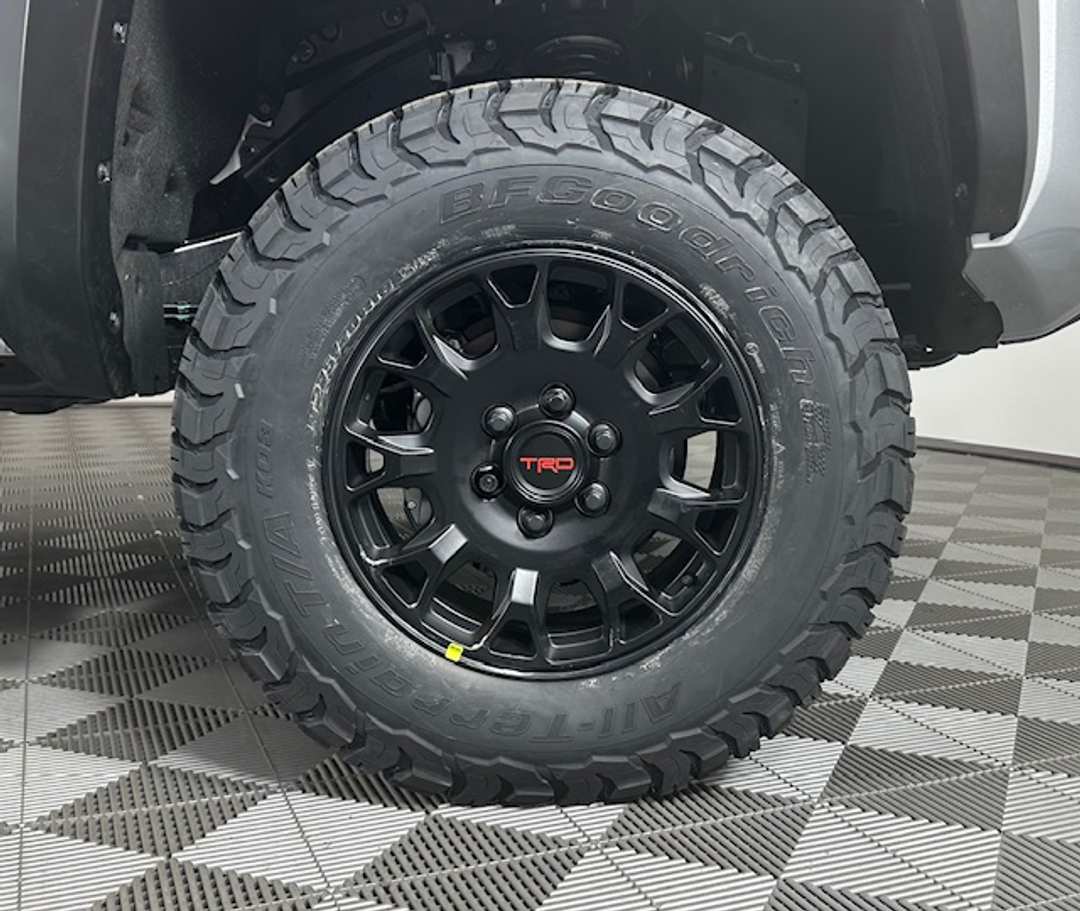 Toyota Tacoma - Image 4