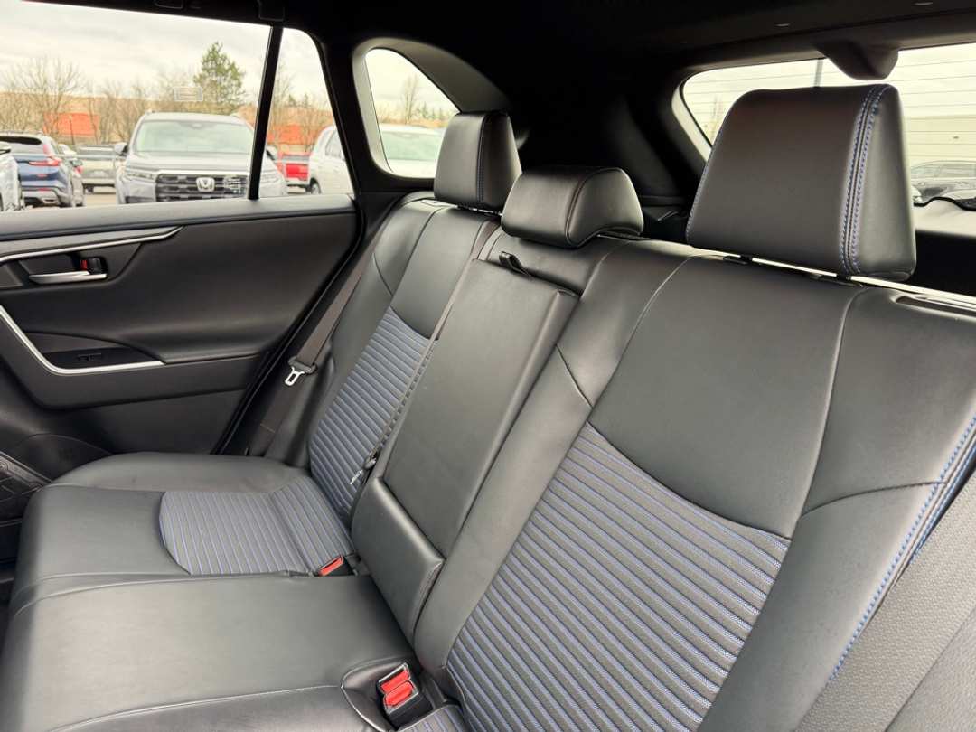 2020 Toyota Rav4 XSE - Image 30