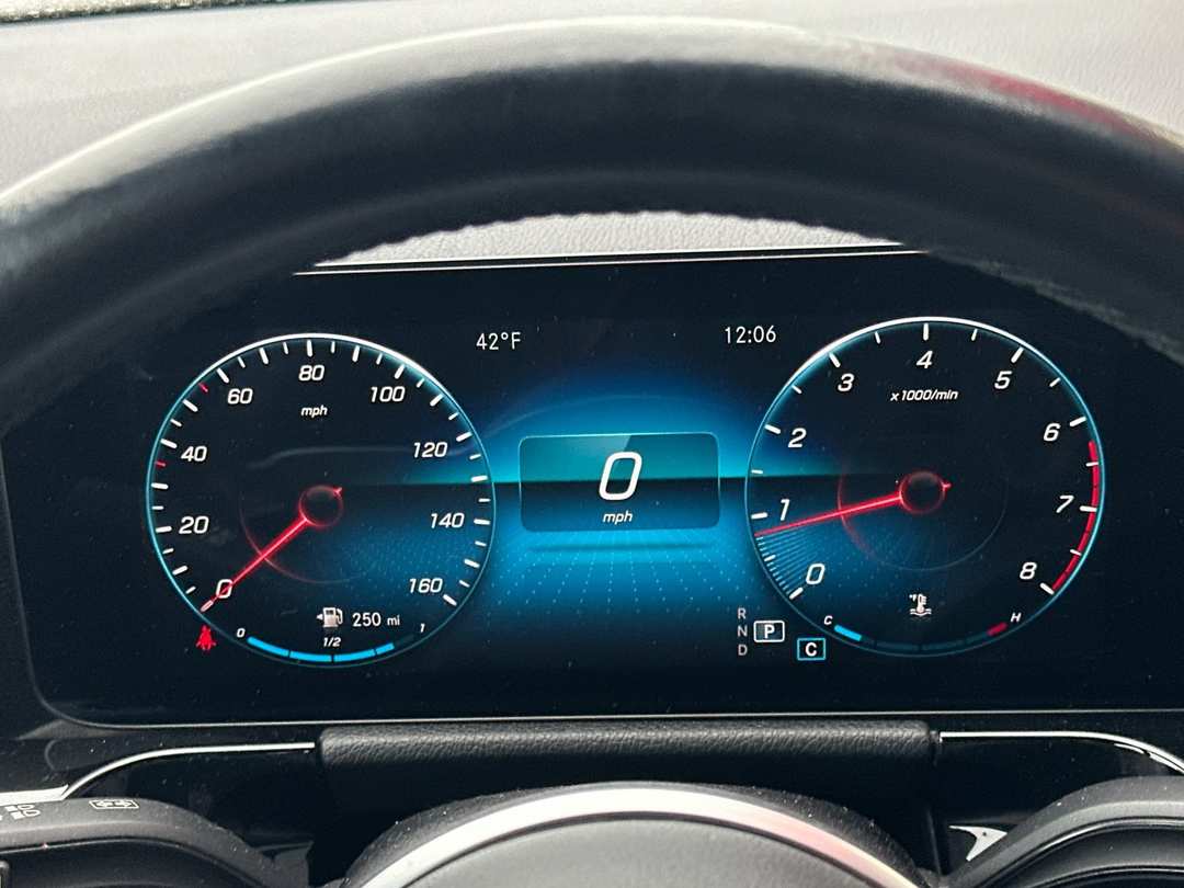 2022 Mercedes-Benz GLA GLA 250 - Image 23