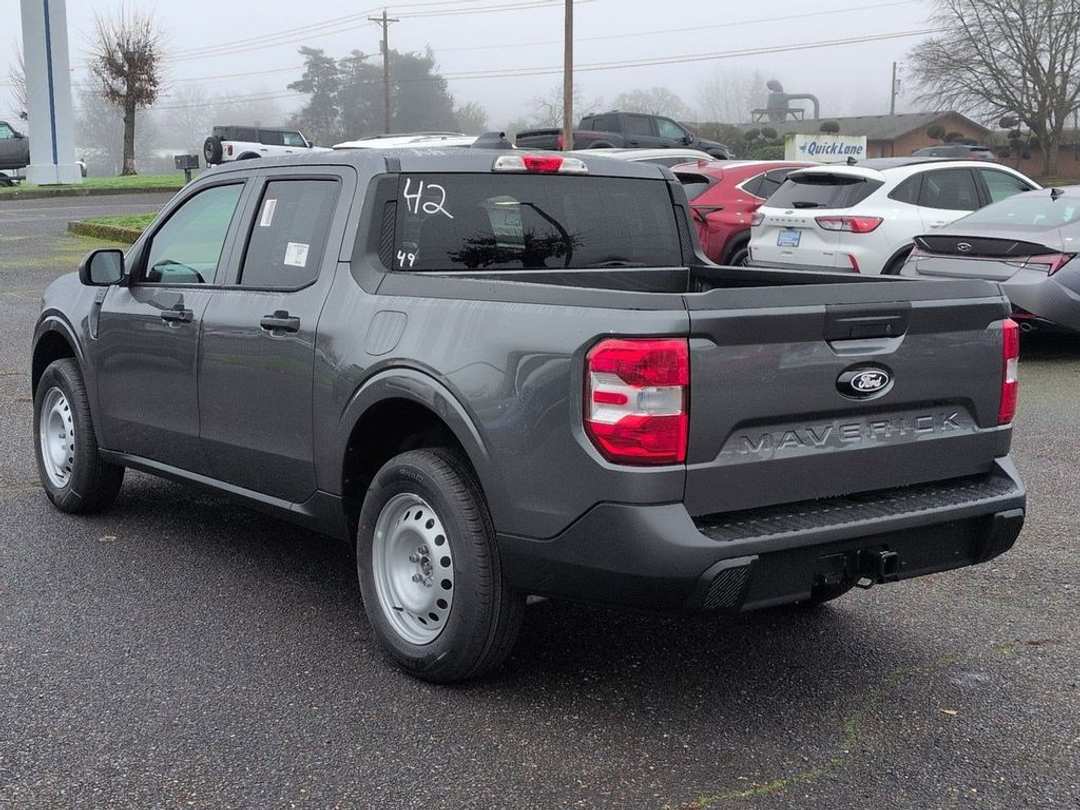 2026 Ford Maverick XL - Image 3