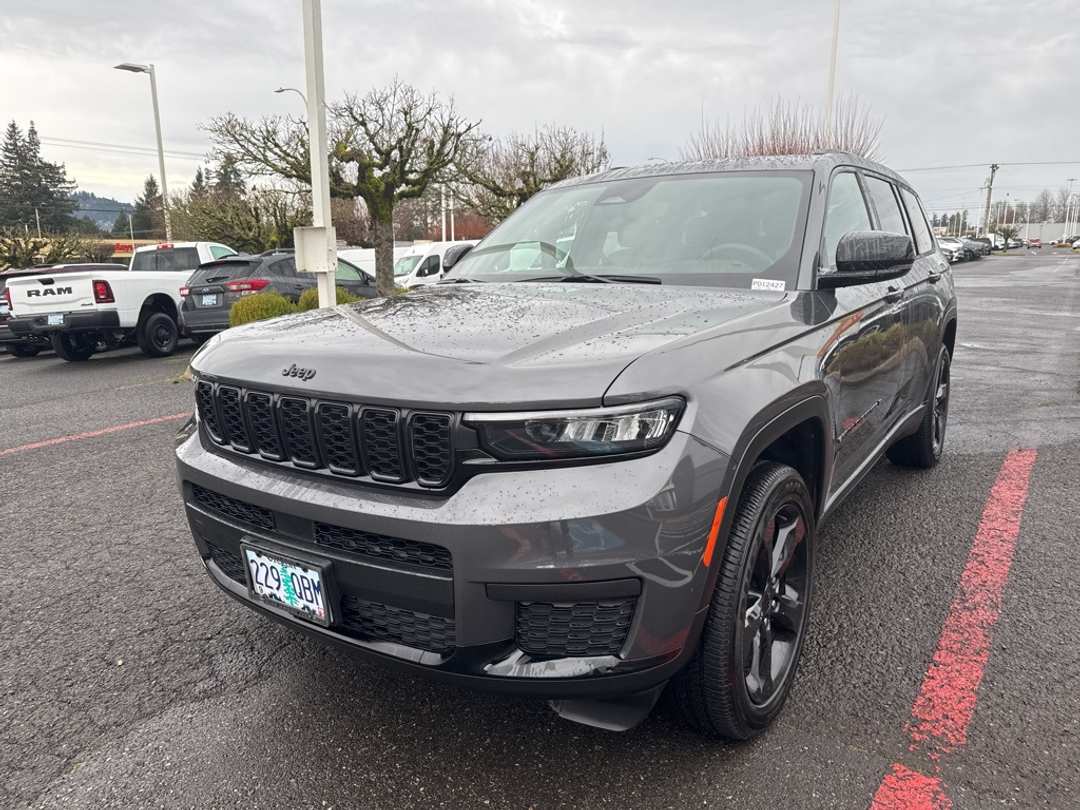 2024 Jeep Grand Cherokee L Altitude X - Image 3