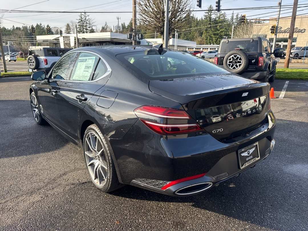 2026 Genesis G70 2.5T - Image 5