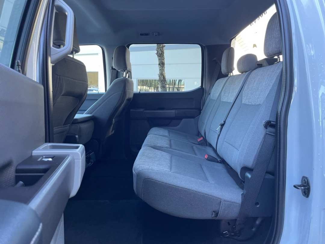 2023 Ford F-150 XL - Image 17