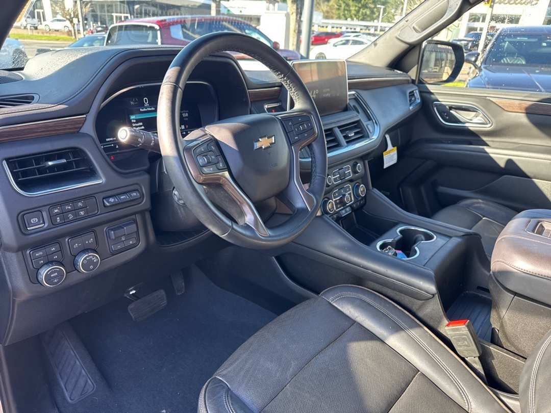 2024 Chevrolet Suburban High Country - Image 22