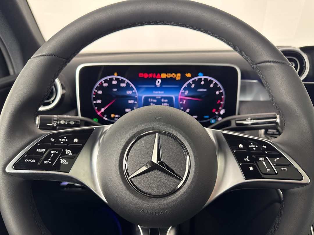 2026 Mercedes-Benz GLC GLC 300 - Image 26