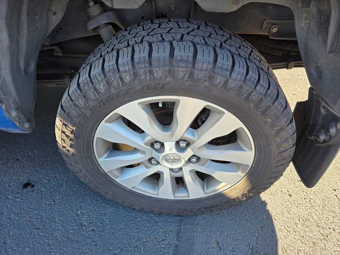 2016 Toyota Tundra Limited - Image 8