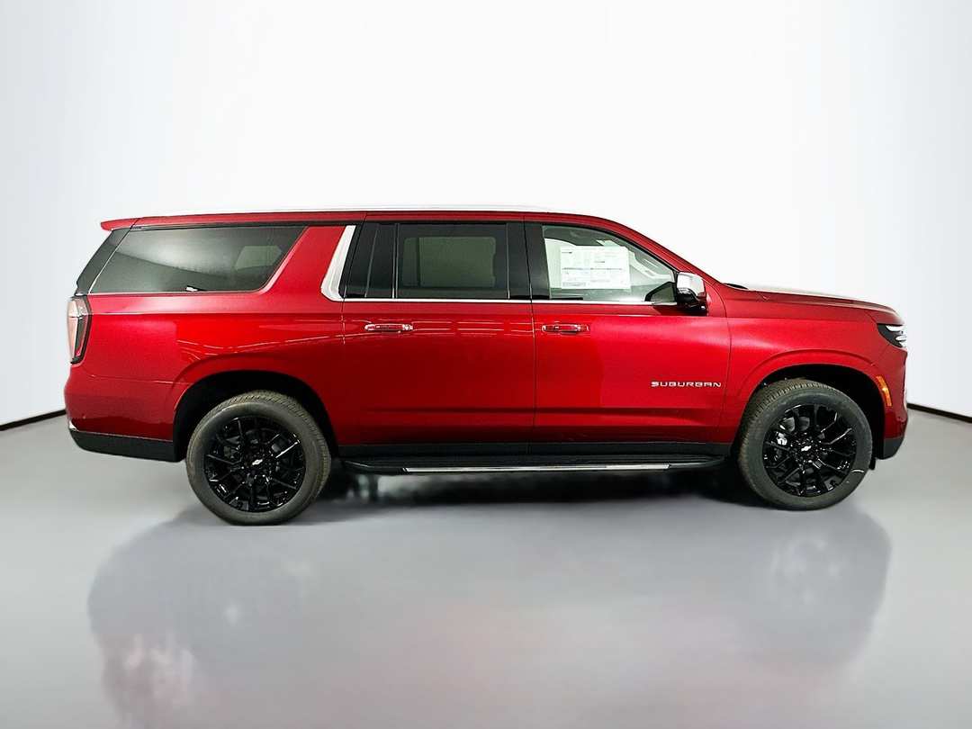 2025 Chevrolet Suburban Premier - Image 9