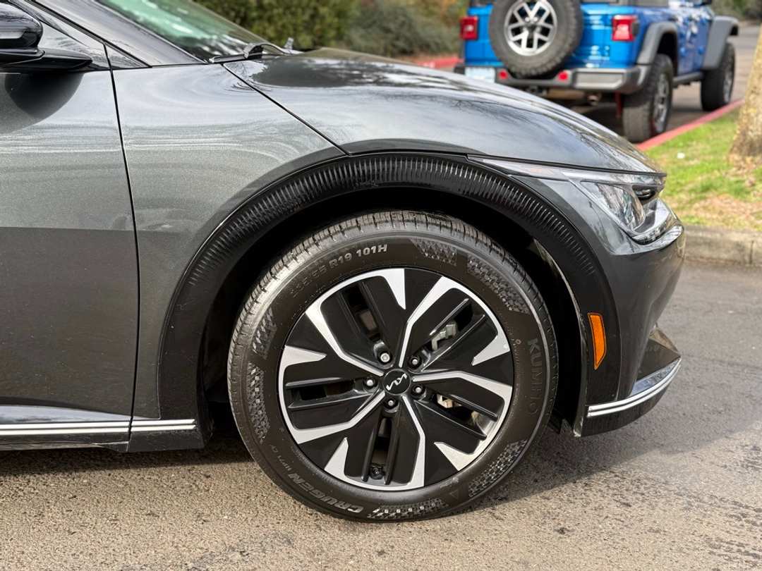 2024 Kia Ev6 Wind - Image 17