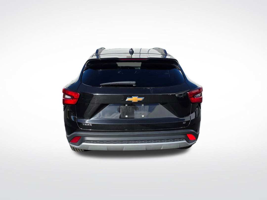 2025 Chevrolet Trax LT - Image 6