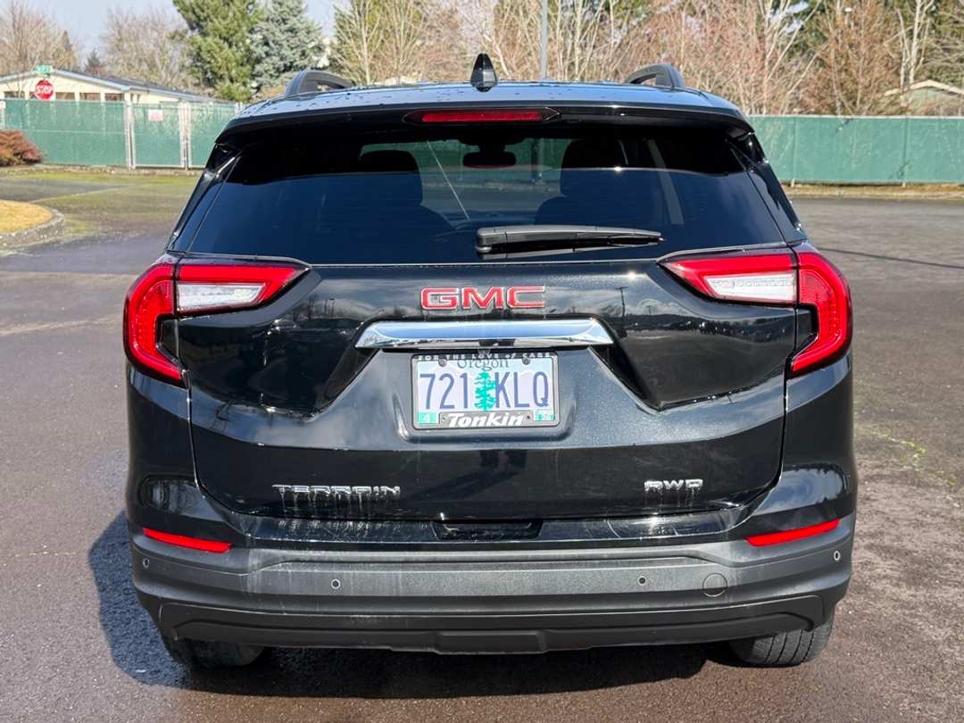 2022 GMC Terrain SLE - Image 7