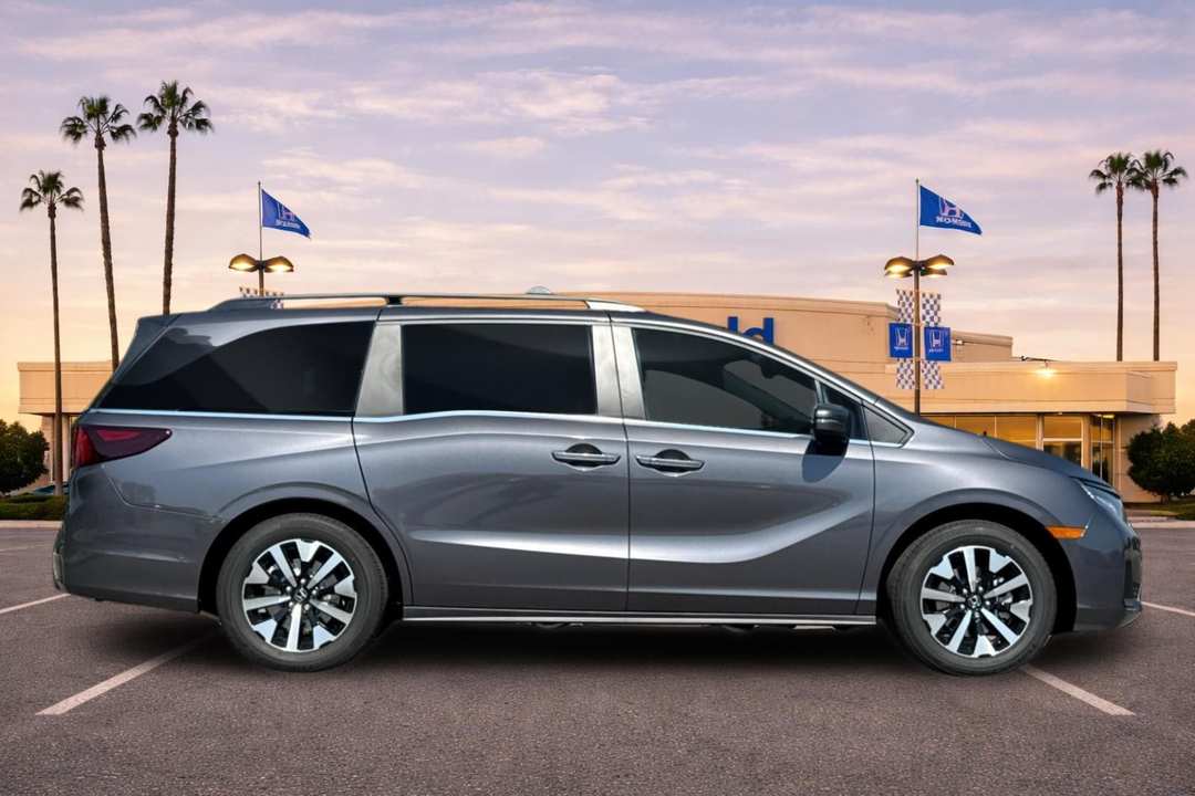 2026 Honda Odyssey EXL - Image 3